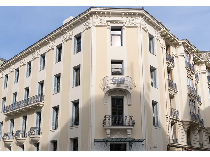 SLO Hostels Nice : Un (…)