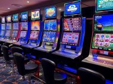 Casinos : pourquoi la Côte d'Azur reste une terre de jeu