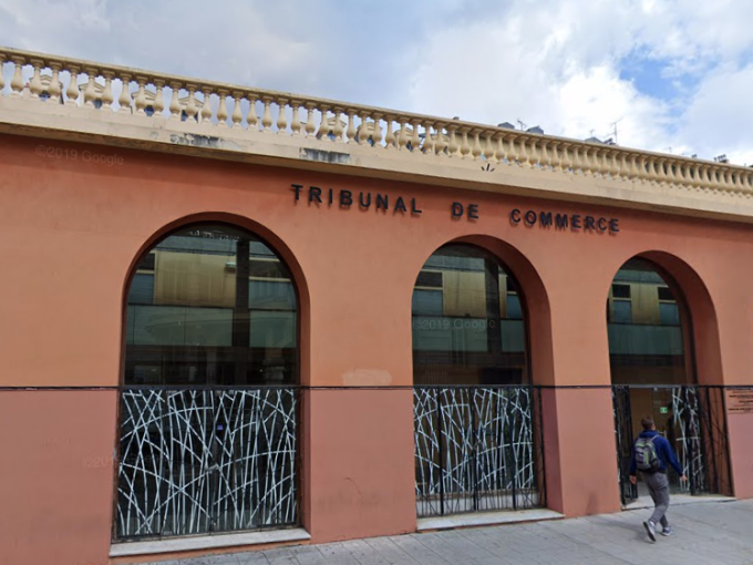 Tribunal de Commerce (…)