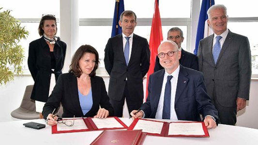  Signature entre la France et Monaco d'un accord de coopération en matière de sécurité sanitaire et d'un accord relatif au traitement des produits sanguins