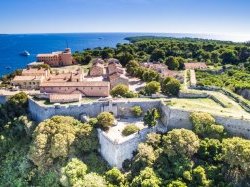 Appel aux dons de la Mairie de Cannes et de la Fondation du Patrimoine pour restaurer le Fort Royal de l'île Sainte-Marguerite