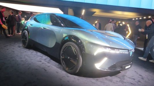 Mondial de l'auto : Renault Concept Car Embleme, l'avenir du design, selon Gilles Vidal