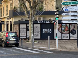 Pizza Cosy pose ses valises à Nice