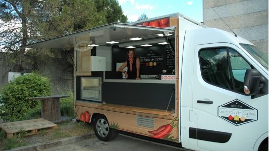Sophie Pain, au four et au volant de son food truck événementiel
