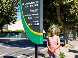 À La Londe-les-Maures, Céline Freiburger, la pharmacienne qui veille sur le port