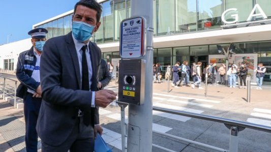 La Mairie de Cannes installe quatre boutons d'appels d'urgence sur l'espace public 