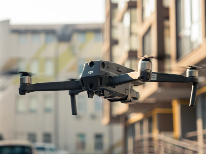 Cannes se dote de drones