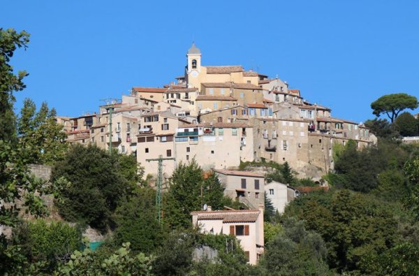 Berre-Les-Alpes : procès-verbal provisoire d'état d'abandon manifeste